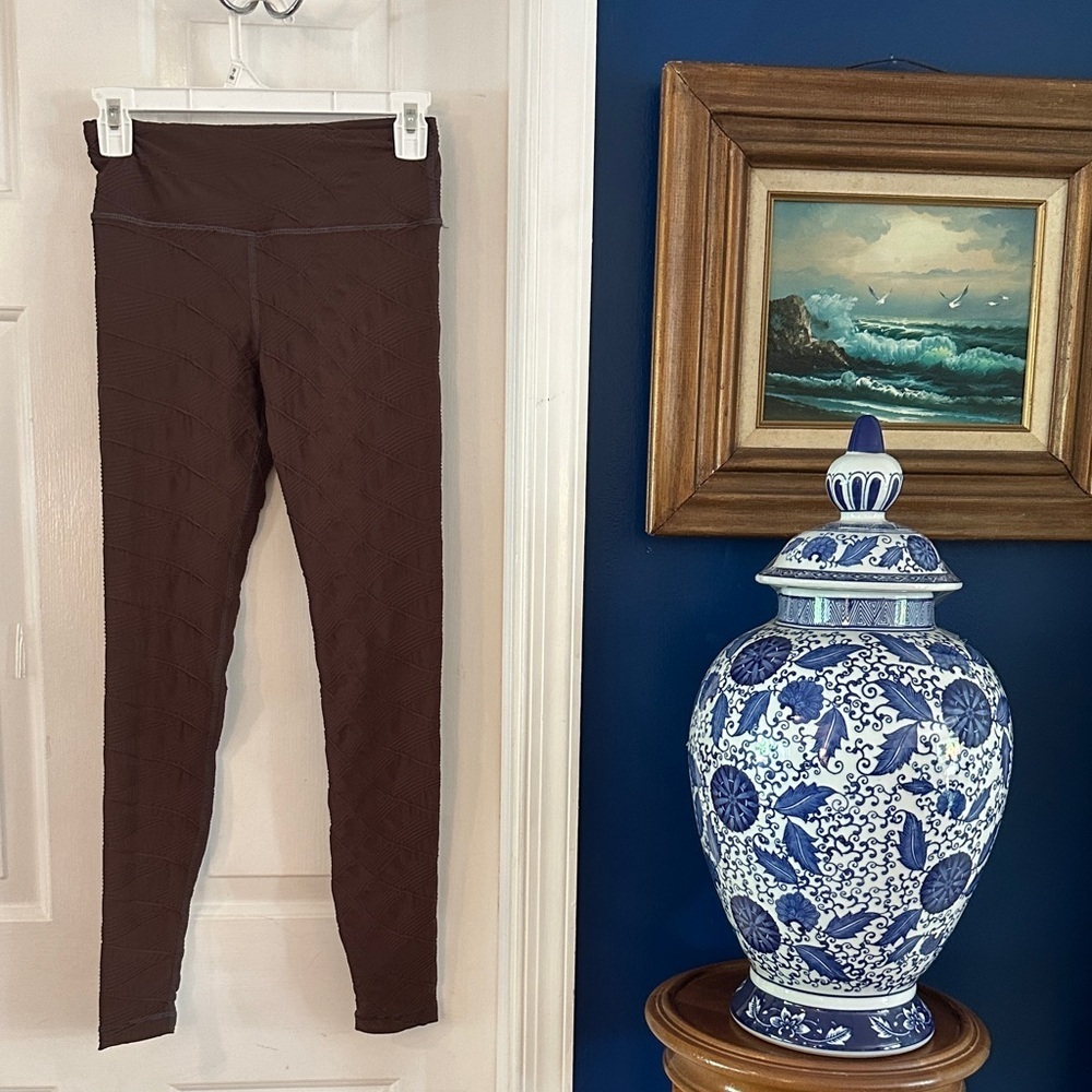 NWT Women’s Vimmia Brown High Waisted Nylon & Spandex Patterned Leggings Size S